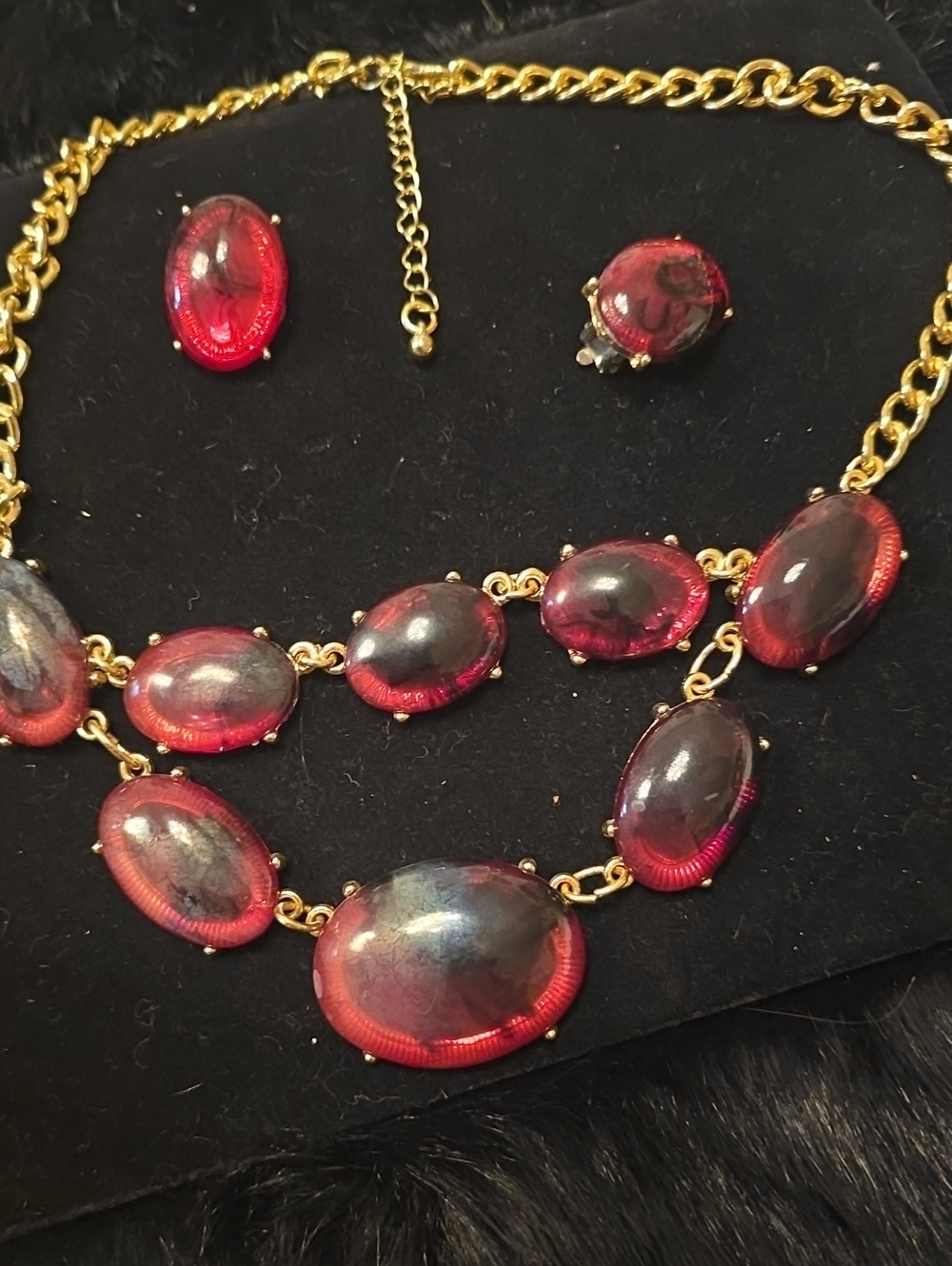 Gold Chain Necklace and Earring Set with Red Oval Cabochons